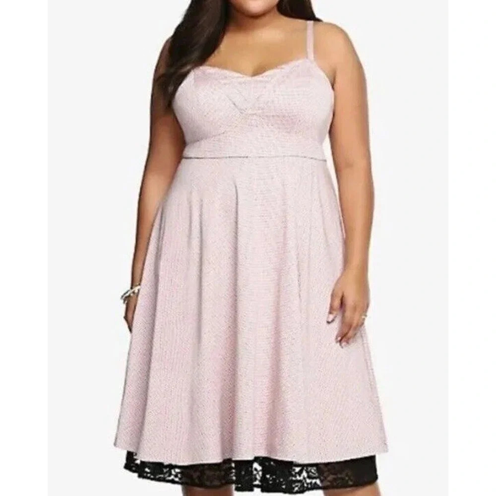 Torrid Women’s Pink Black Polka Dot Black Lace Trim Rockabilly Pinup Size 14